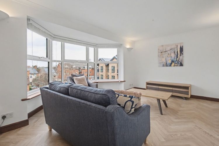 Property photo 1 of 9 324297