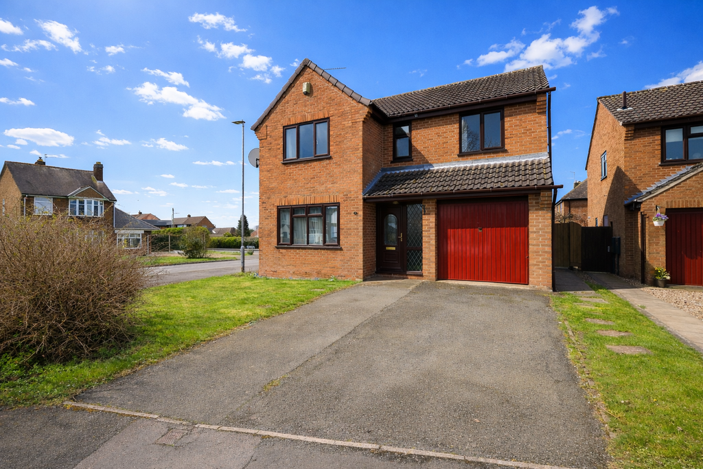 Property photo 1 of 24 Fronthouse2