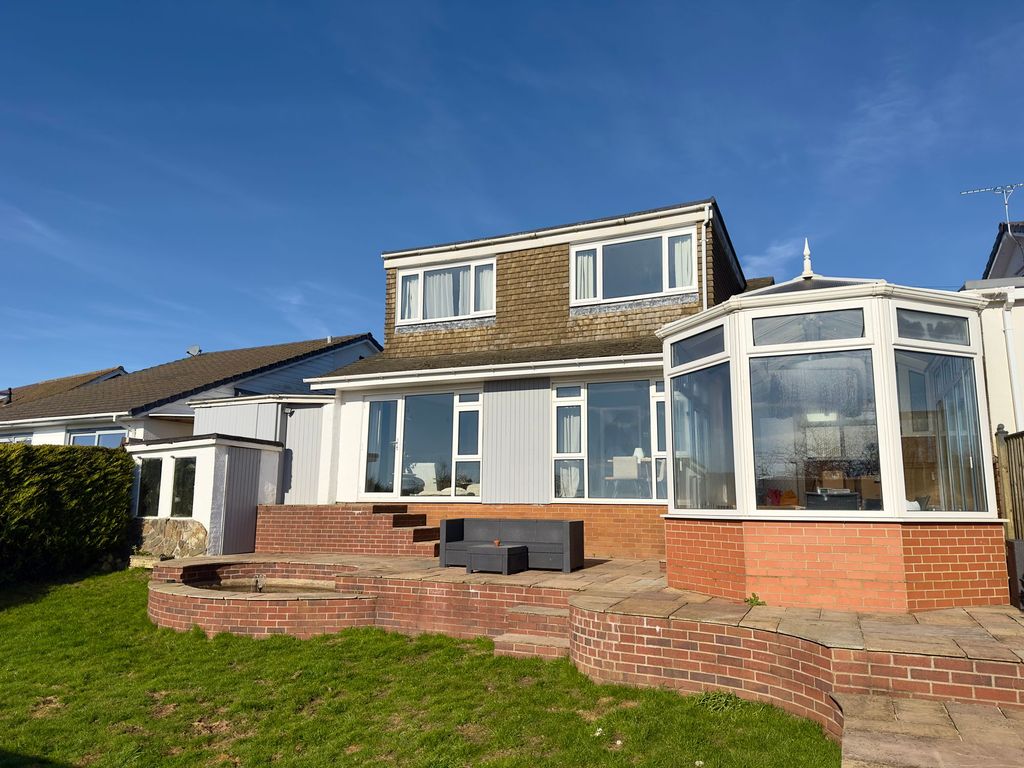 Property photo 1 of 32
