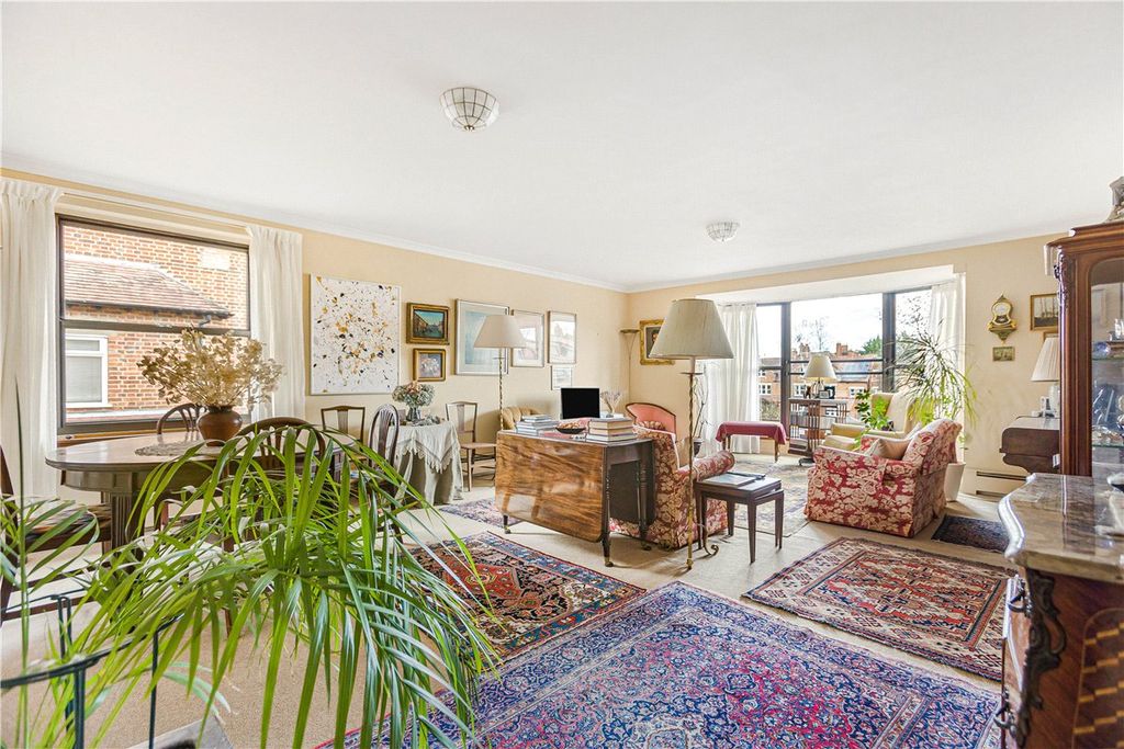 Property photo 3 of 21 Picture 3