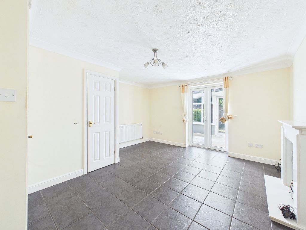 Property photo 2 of 24