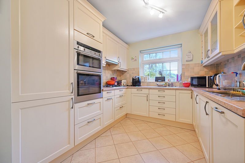 Property photo 3 of 13 Photo 11