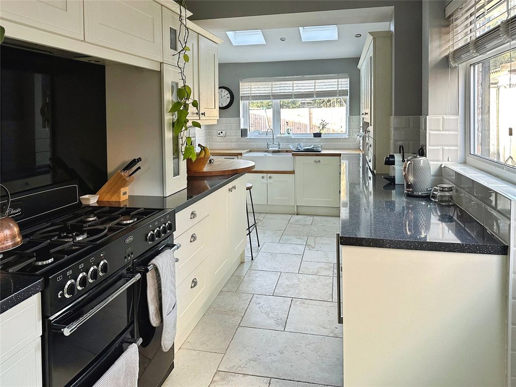 Property photo 3 of 13 Picture No. 11