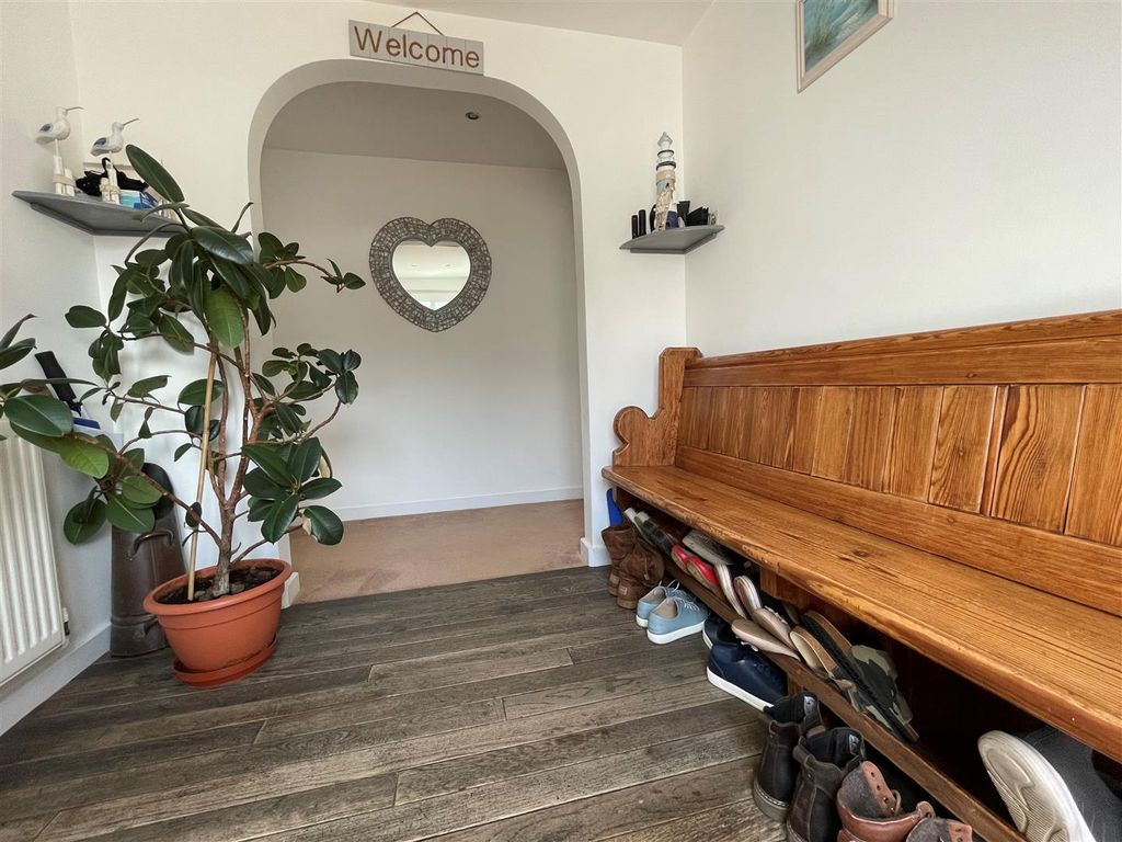 Additional image 9 of 3 bed flat for saleLamorne Close, Perranporth TR6