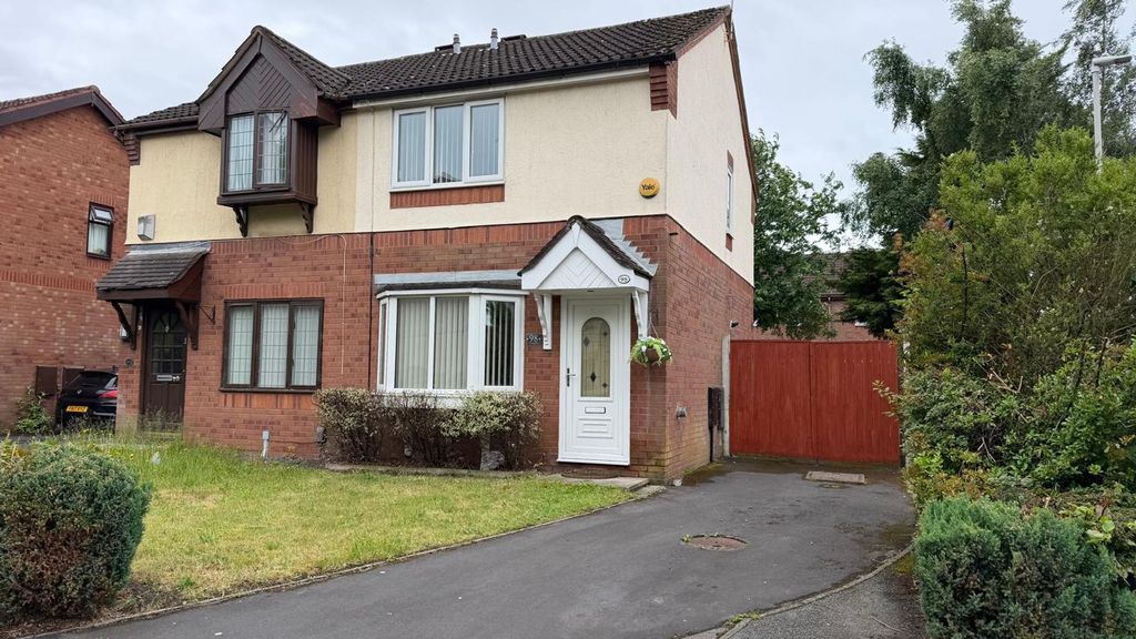 Property photo 1 of 11