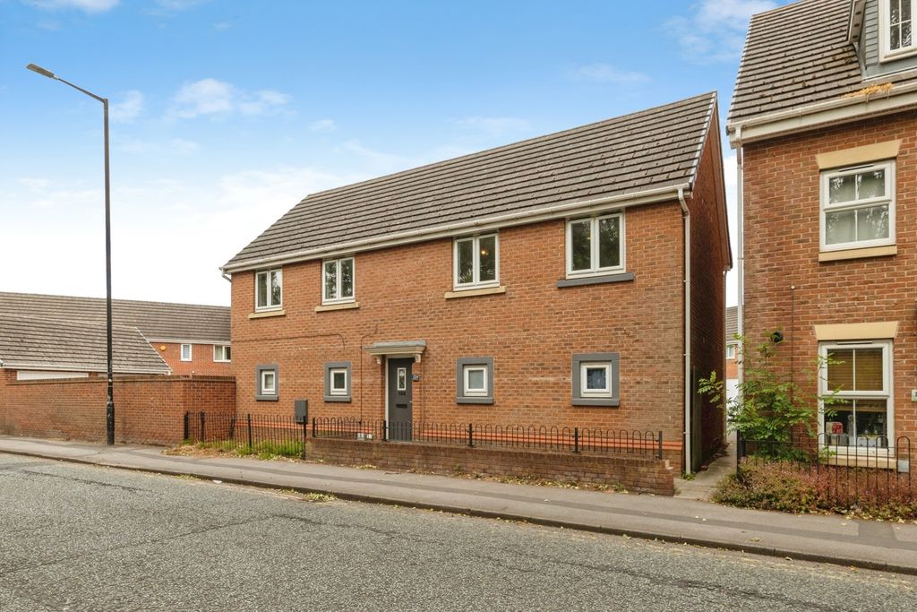 Property photo 1 of 11 Pbox-Img.Jpg
