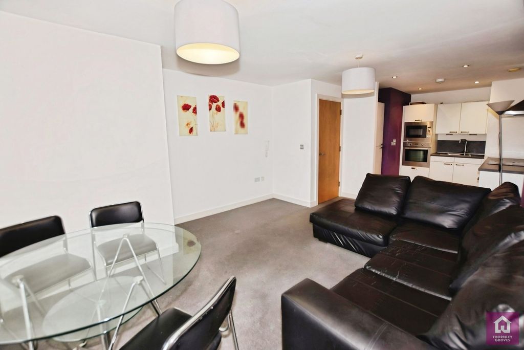 Property photo 3 of 15 Pbox-Img.Jpg