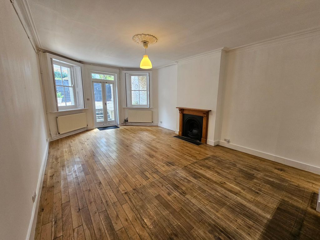 Property photo 3 of 11 Image 2