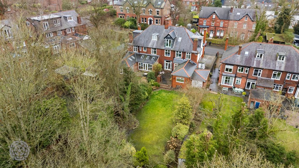 Property photo 2 of 46 Picture No. 47