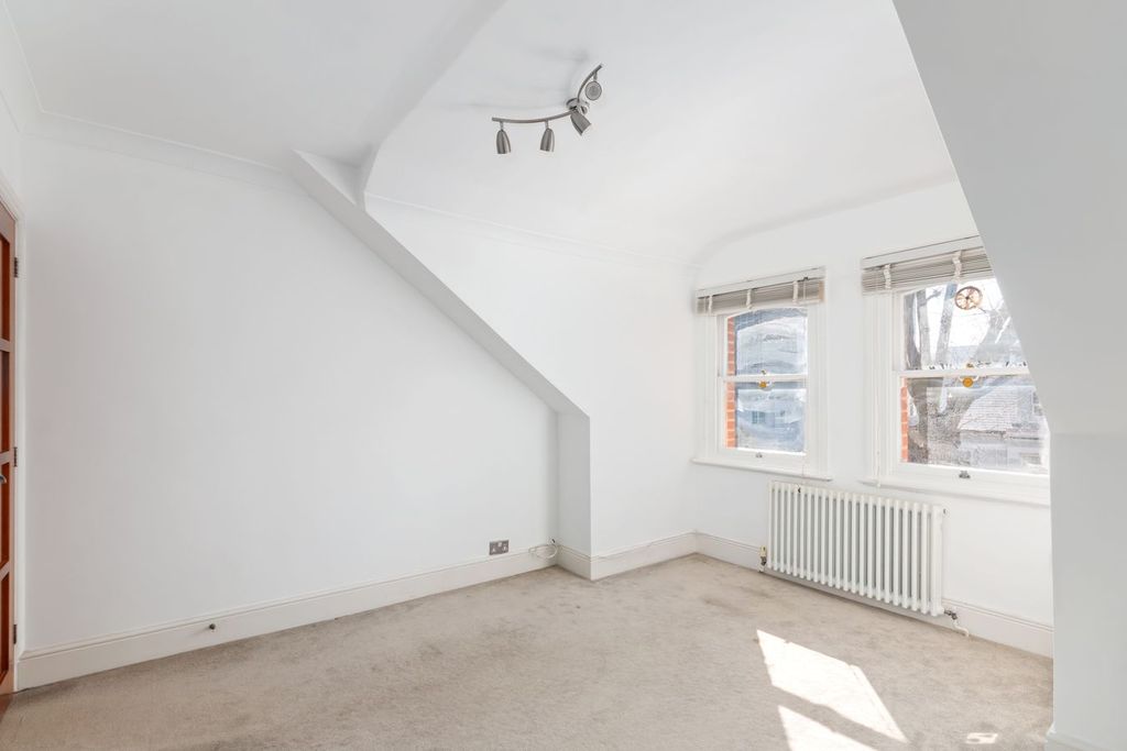 Property photo 3 of 9