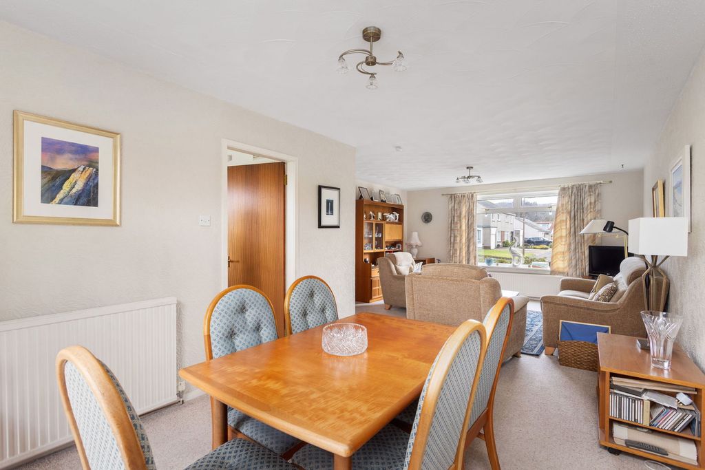 Property photo 3 of 24