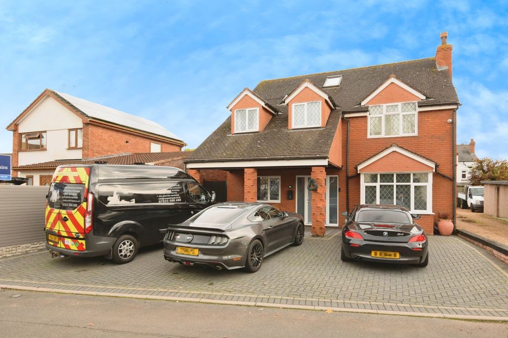 Property photo 1 of 35 Front