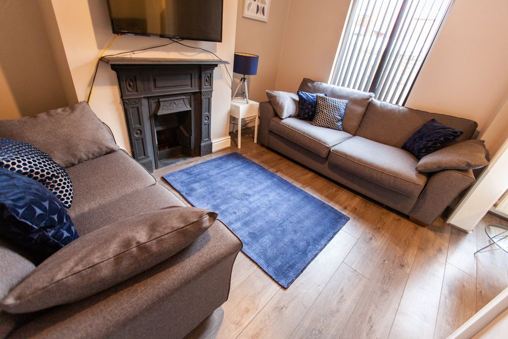 Property photo 2 of 8 Img_9746