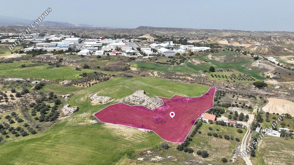 Property photo 3 of 4