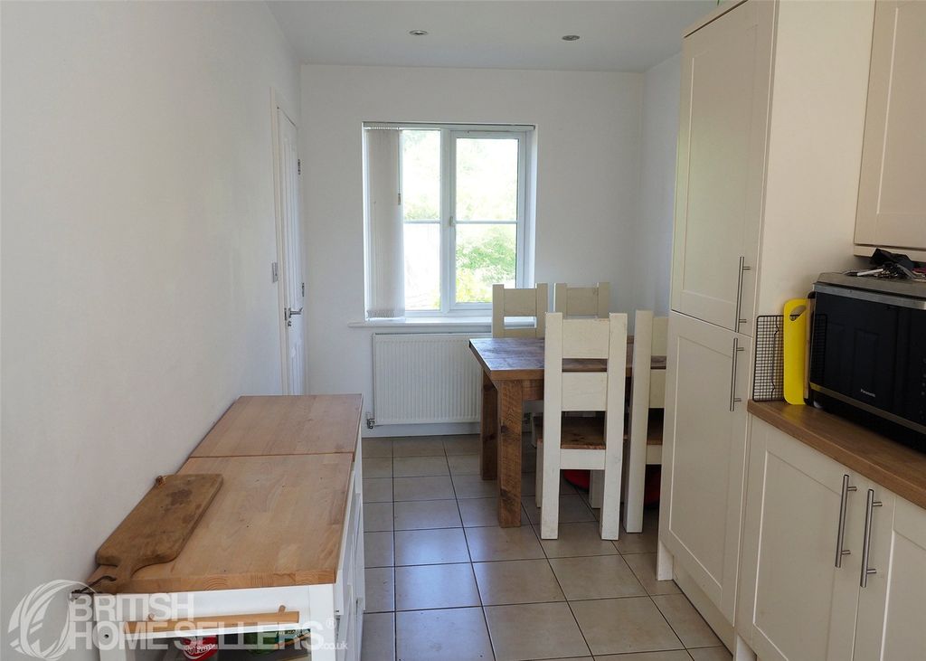 Property photo 3 of 21 Picture No. 70