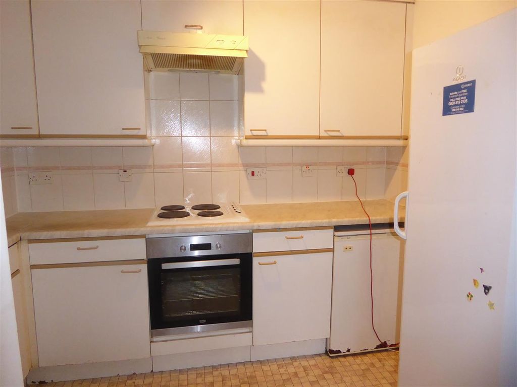 Property photo 3 of 5