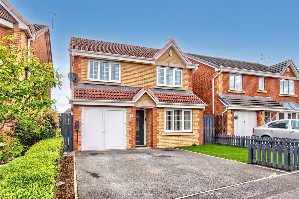 Property photo 1 of 16 Re2.Jpg