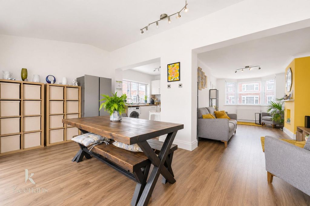 Property photo 3 of 17 B-50.Jpg