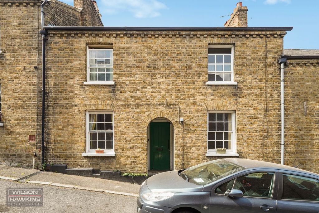 Property photo 1 of 16