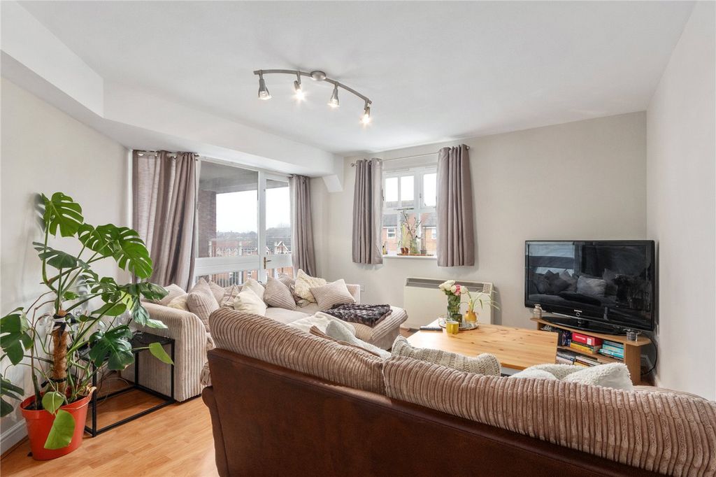 Property photo 3 of 10 Picture No. 07