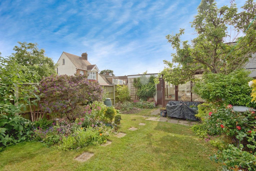 Property photo 3 of 17 Photo