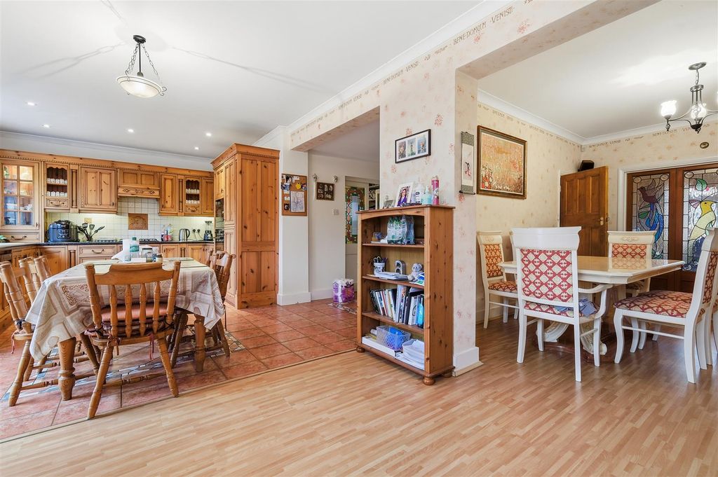 Property photo 3 of 23 010_Img_5371.Jpg