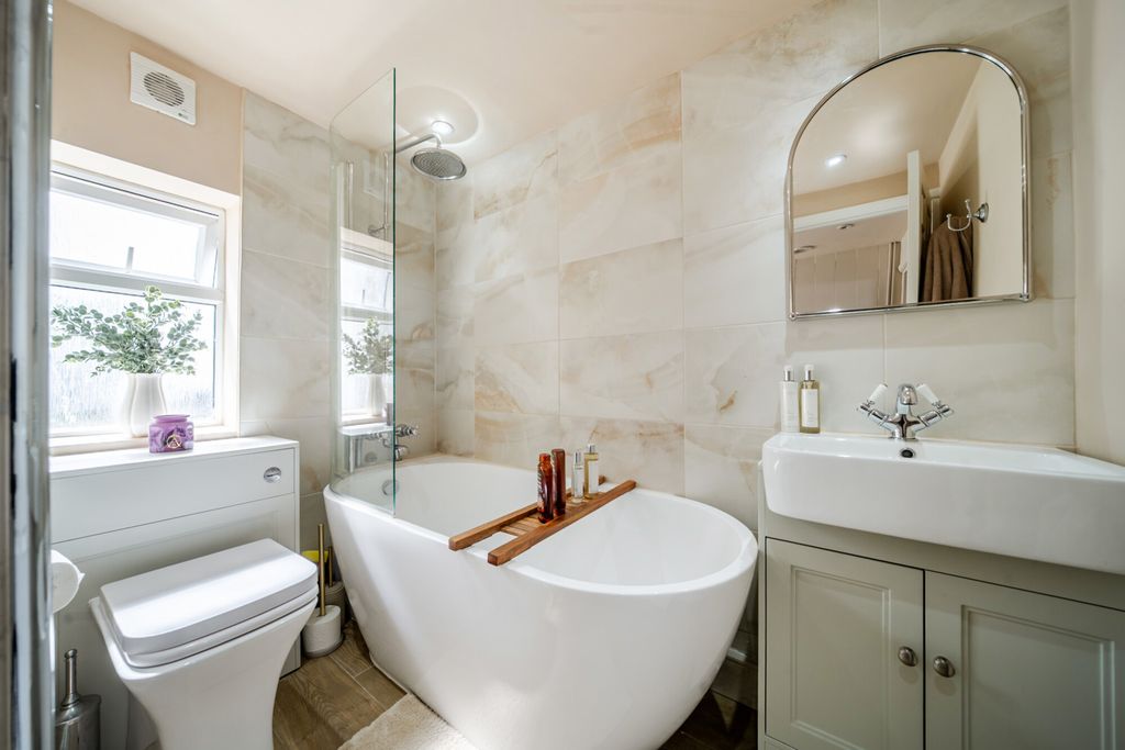 Property photo 3 of 21 1509637-8-6A82Ef2...
