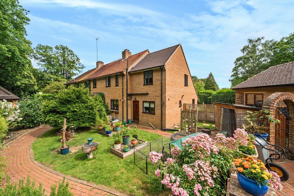 Property photo 1 of 17 1472908-8-6A300Ab...
