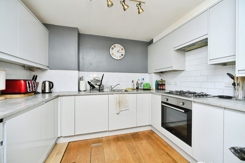 Property photo 2 of 15