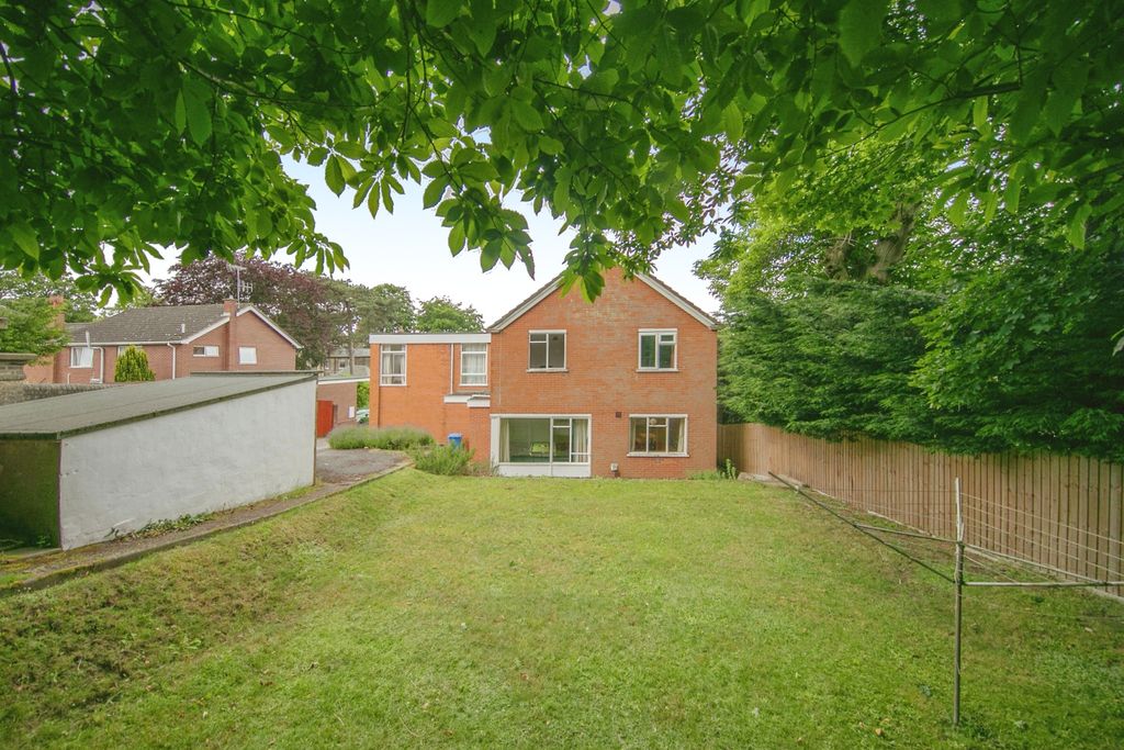 Property photo 1 of 17 Photography