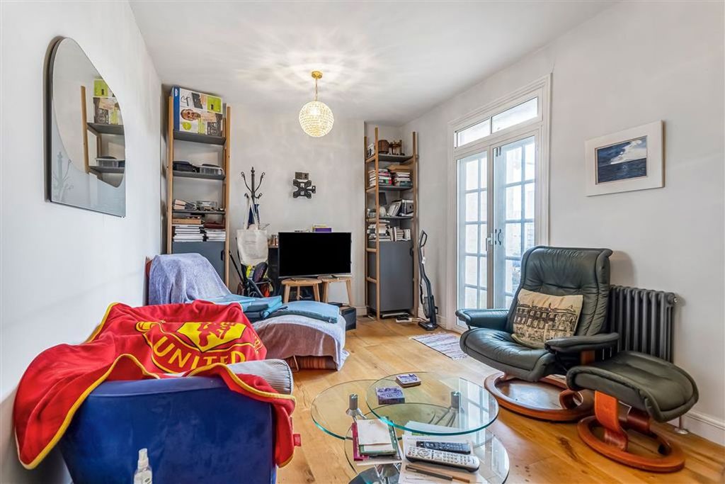 Property photo 2 of 7