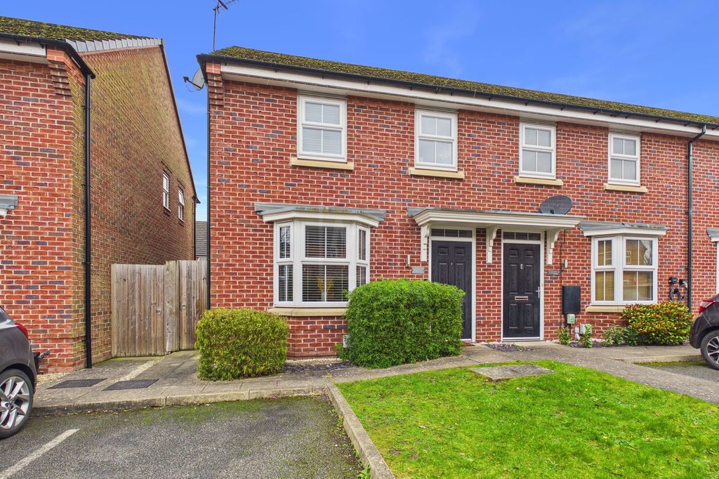 Property photo 1 of 18 Front Exterior