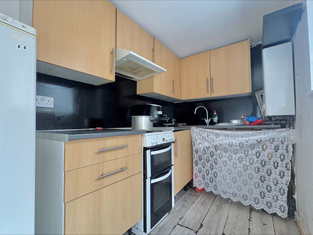 Property photo 3 of 7