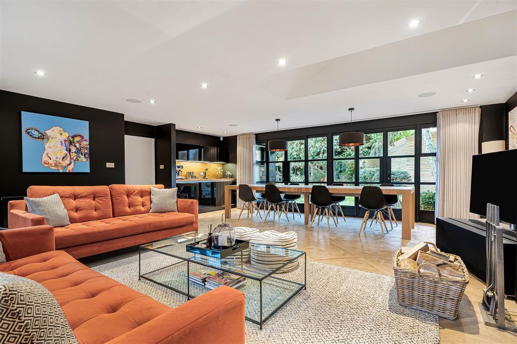 Property photo 2 of 57 42_68839.Jpg