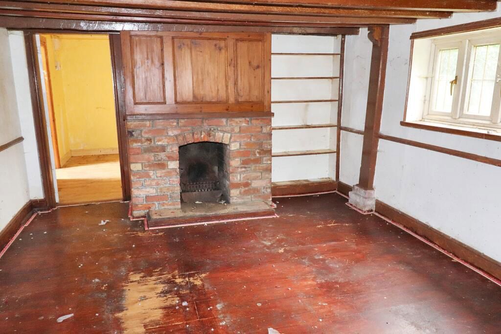 Property photo 3 of 19