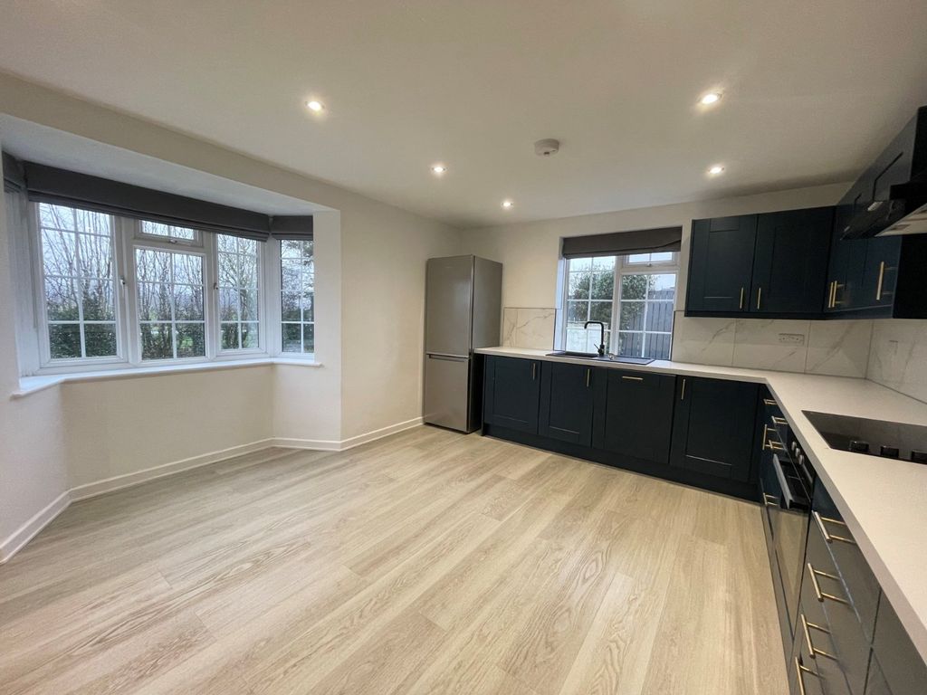 Property photo 2 of 9 Picture No. 01