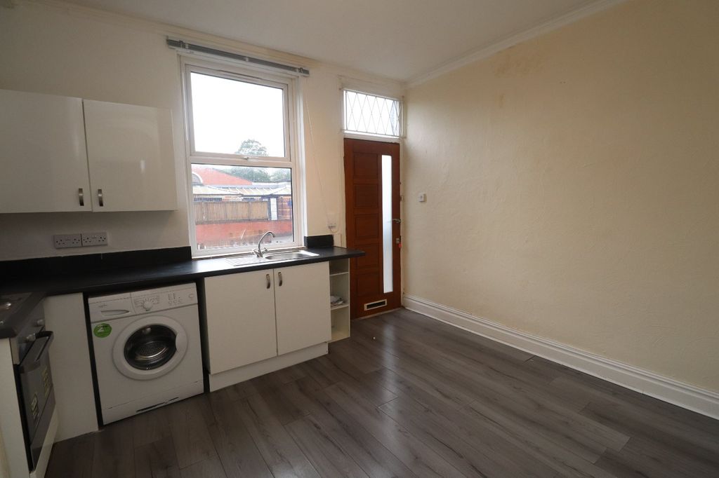 Property photo 3 of 7 Picture No. 15