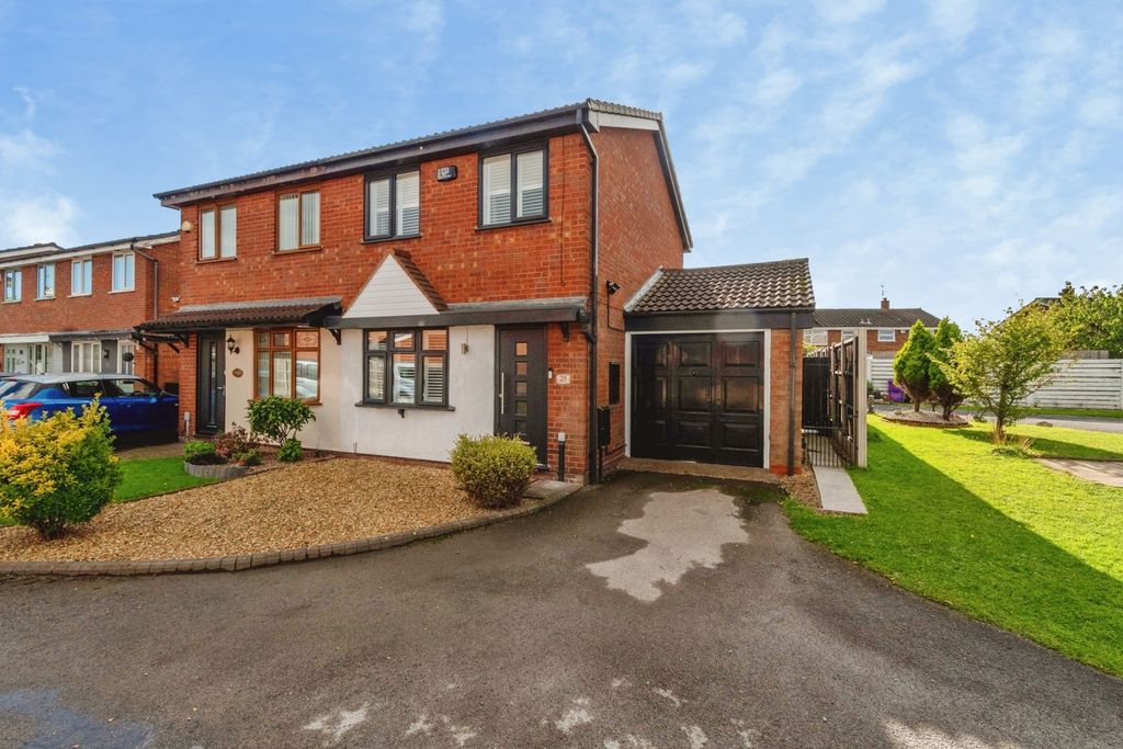 Property photo 1 of 17 Pbox-Img.Jpg