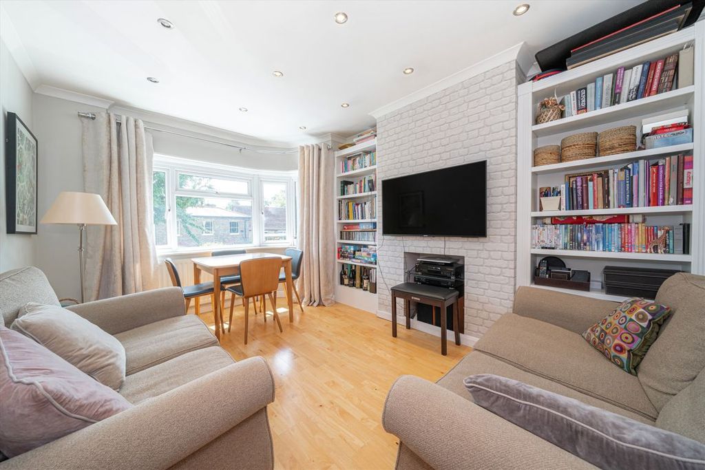 Property photo 2 of 7