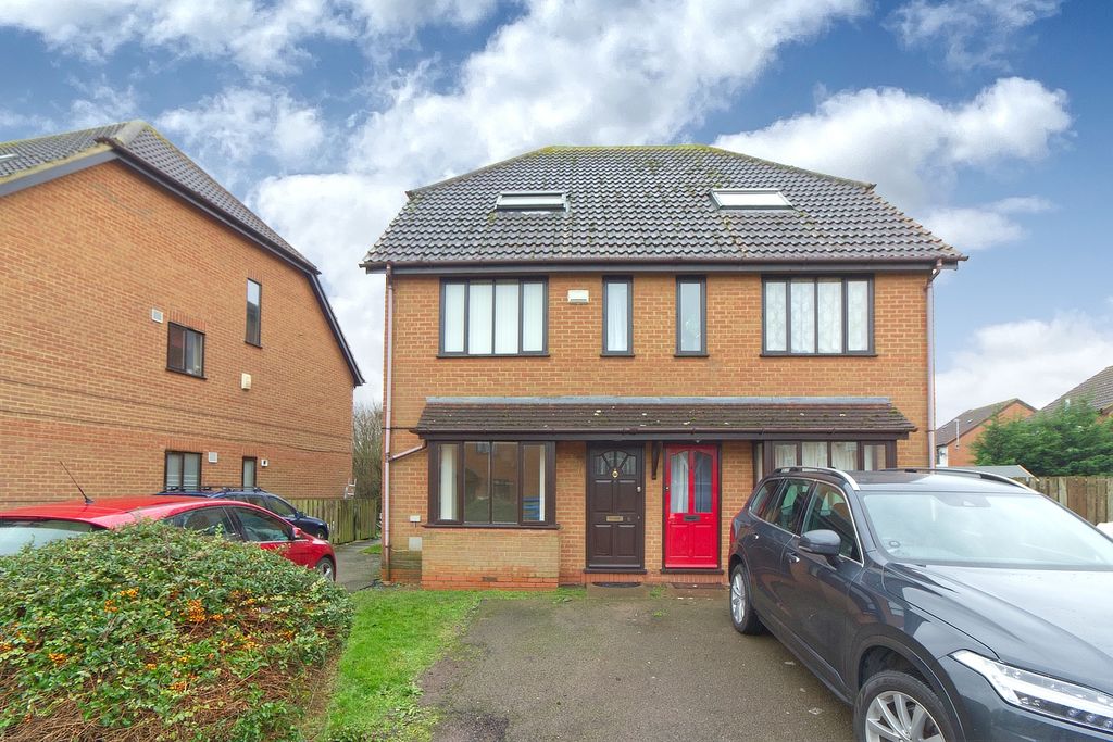 Property photo 1 of 8