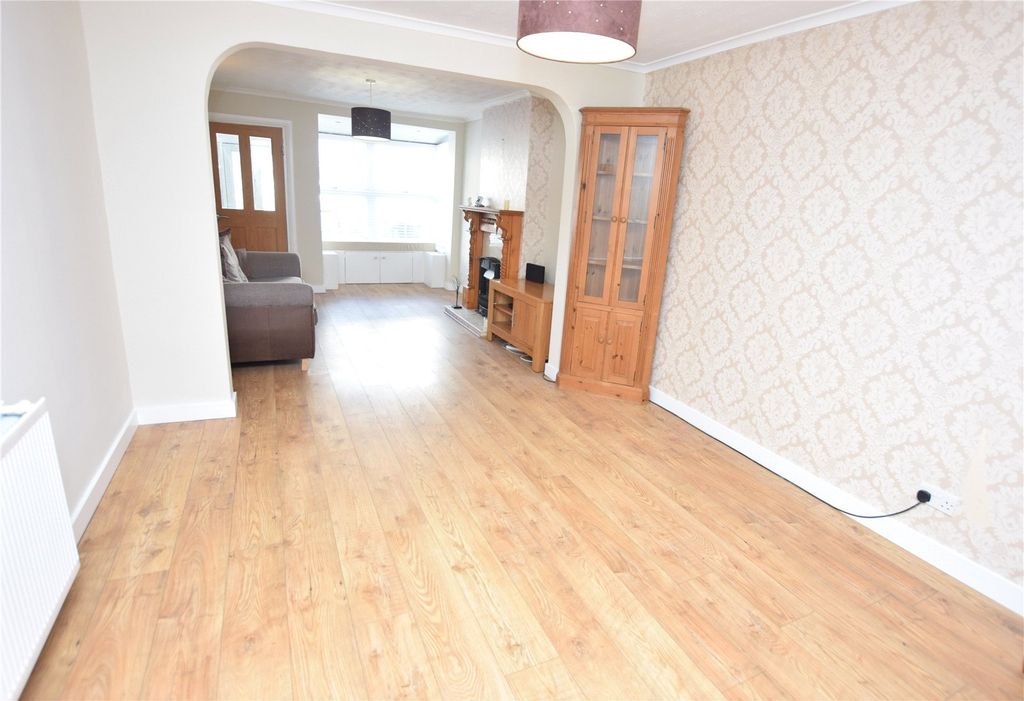 Property photo 3 of 12 Picture No. 04