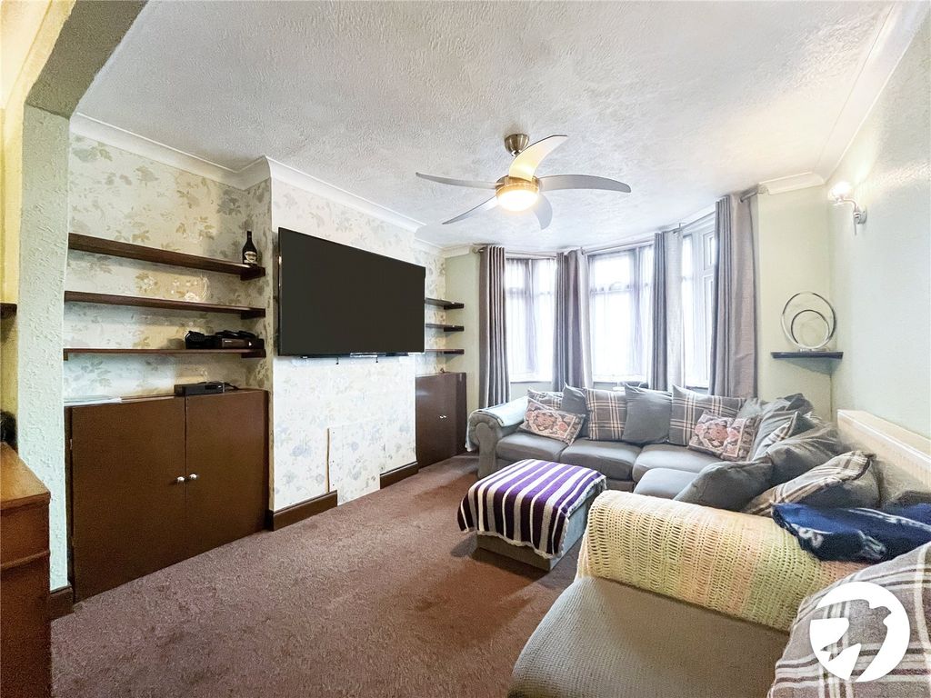Property photo 2 of 12 Picture No. 04