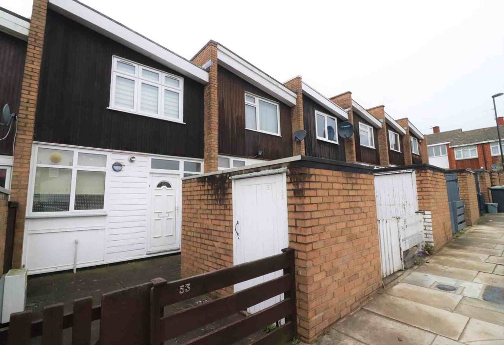 Property photo 1 of 8