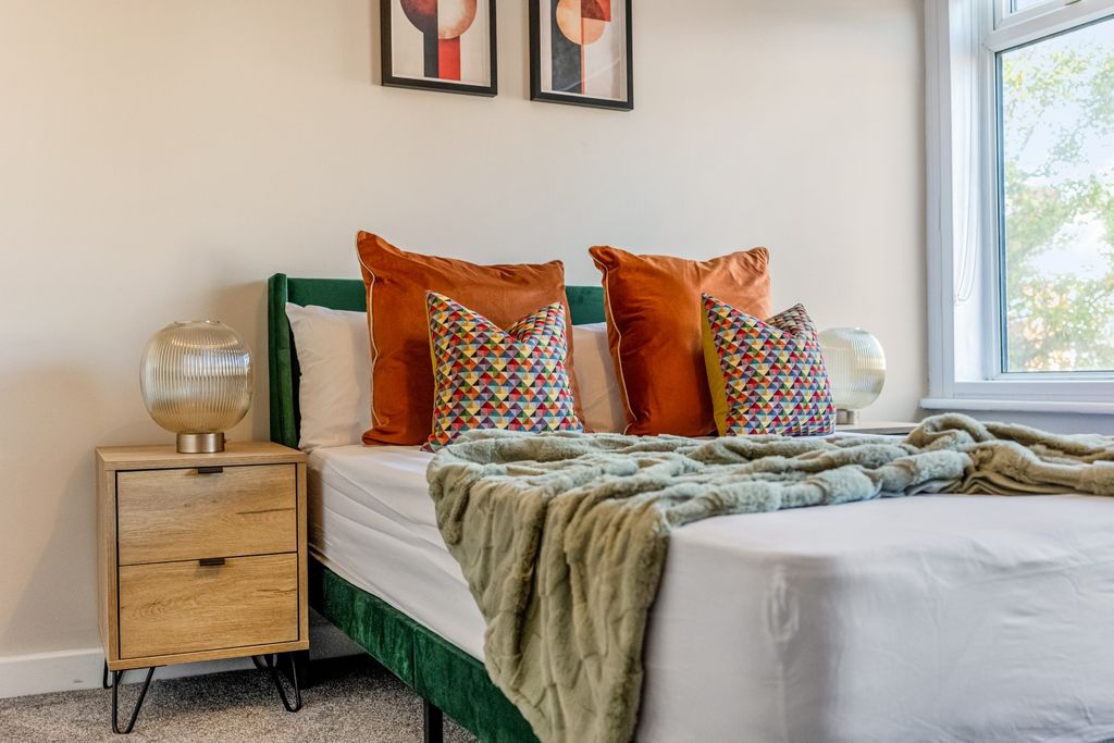 Property photo 1 of 14 Photo 1