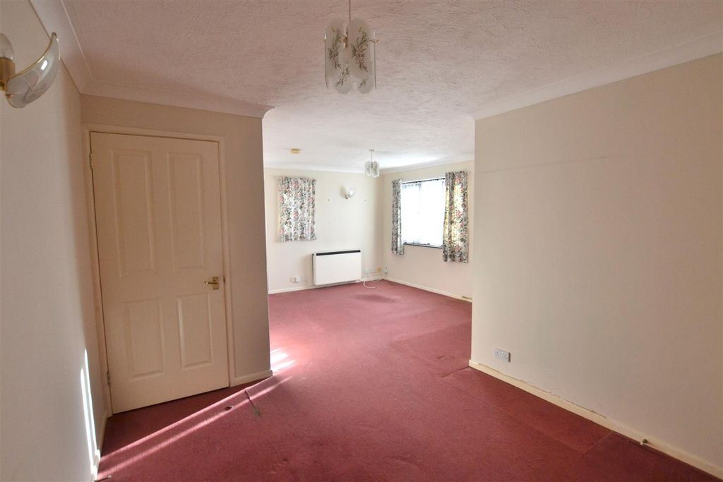 Property photo 2 of 6 Living Room.Jpg