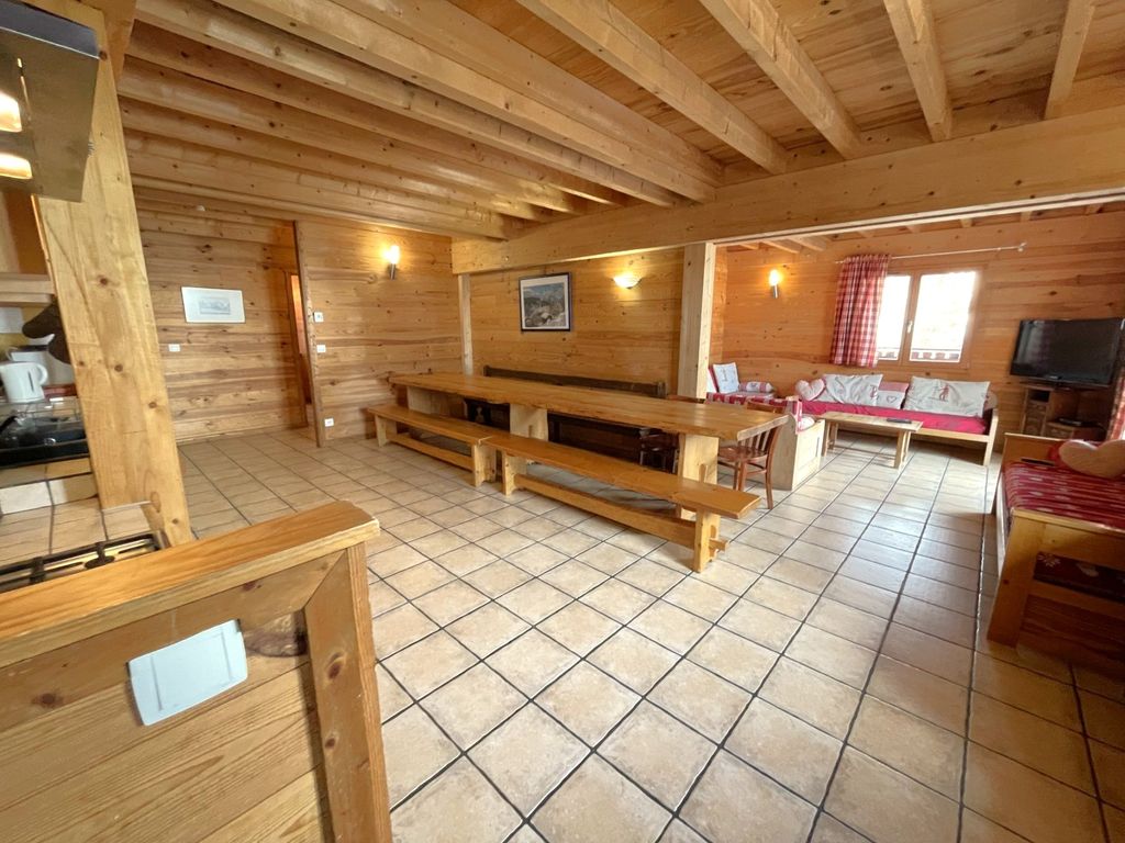 Property photo 2 of 20 7 Bedroom Apartment