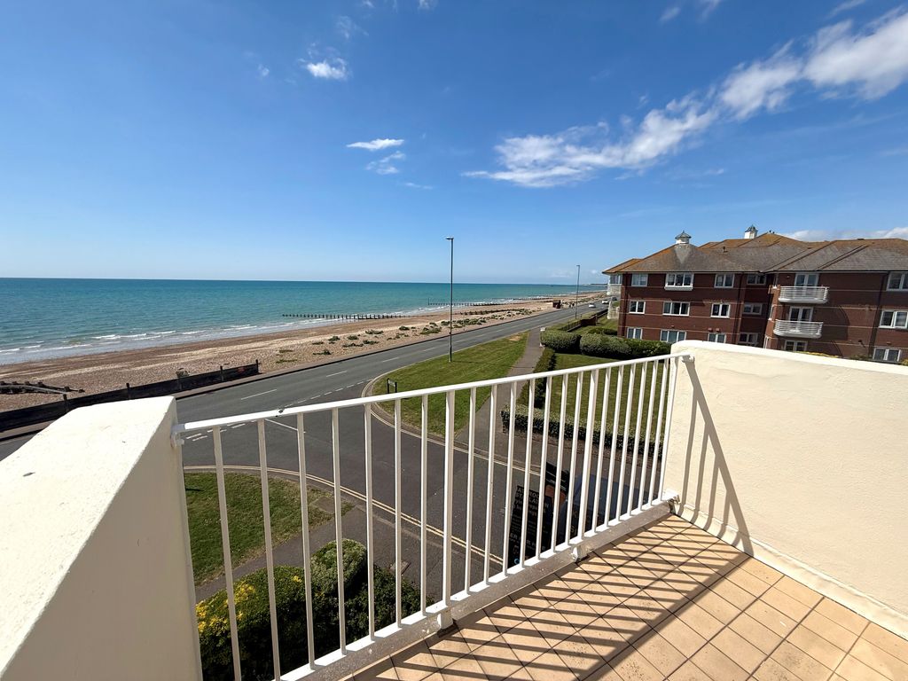 Property photo 3 of 18 9 Marama Gardens Balcony Sea View 2