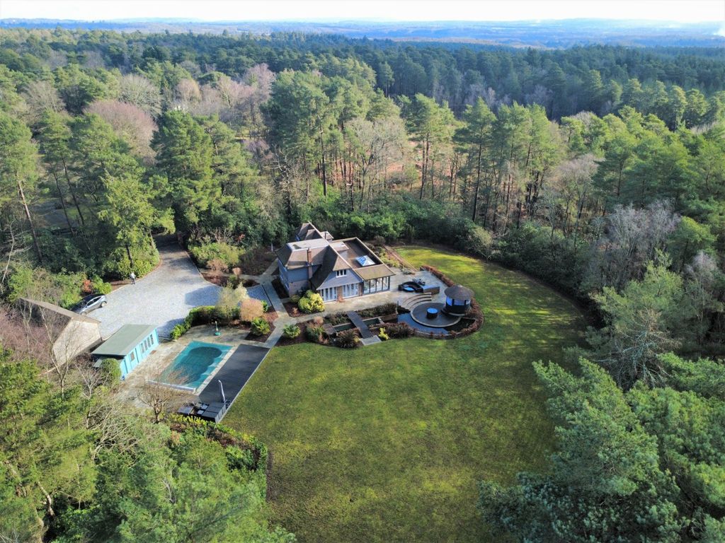 Property photo 1 of 28 Woodland Cottage