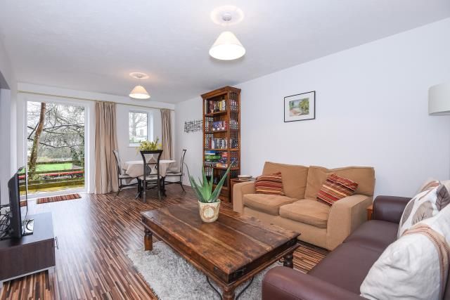 Property photo 1 of 11 Viving Area