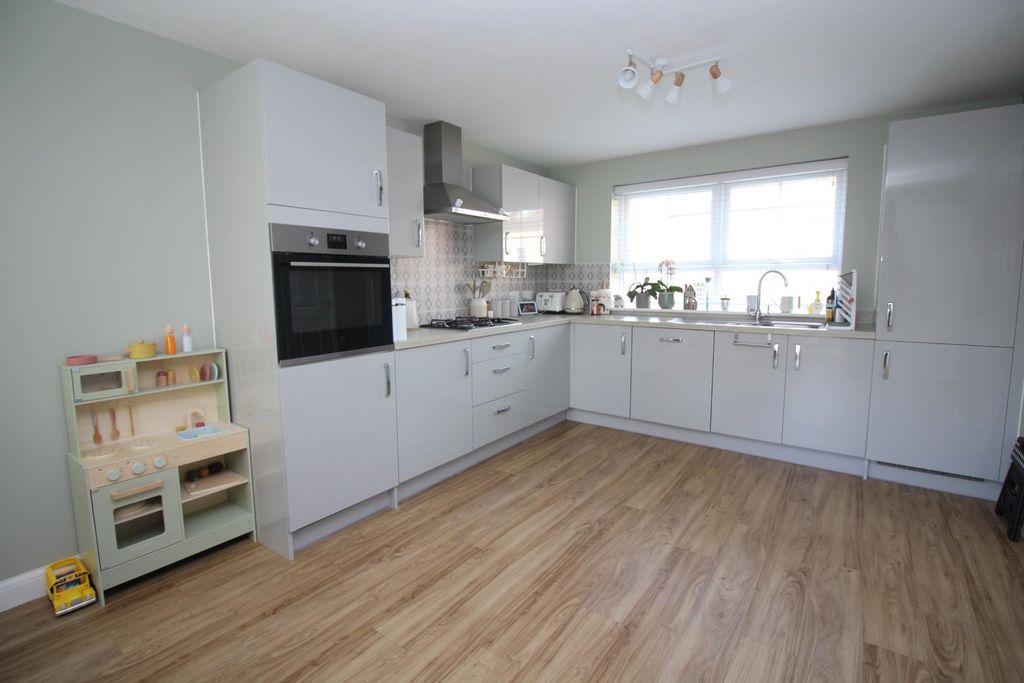 Property photo 2 of 21 Img_8780.Jpg